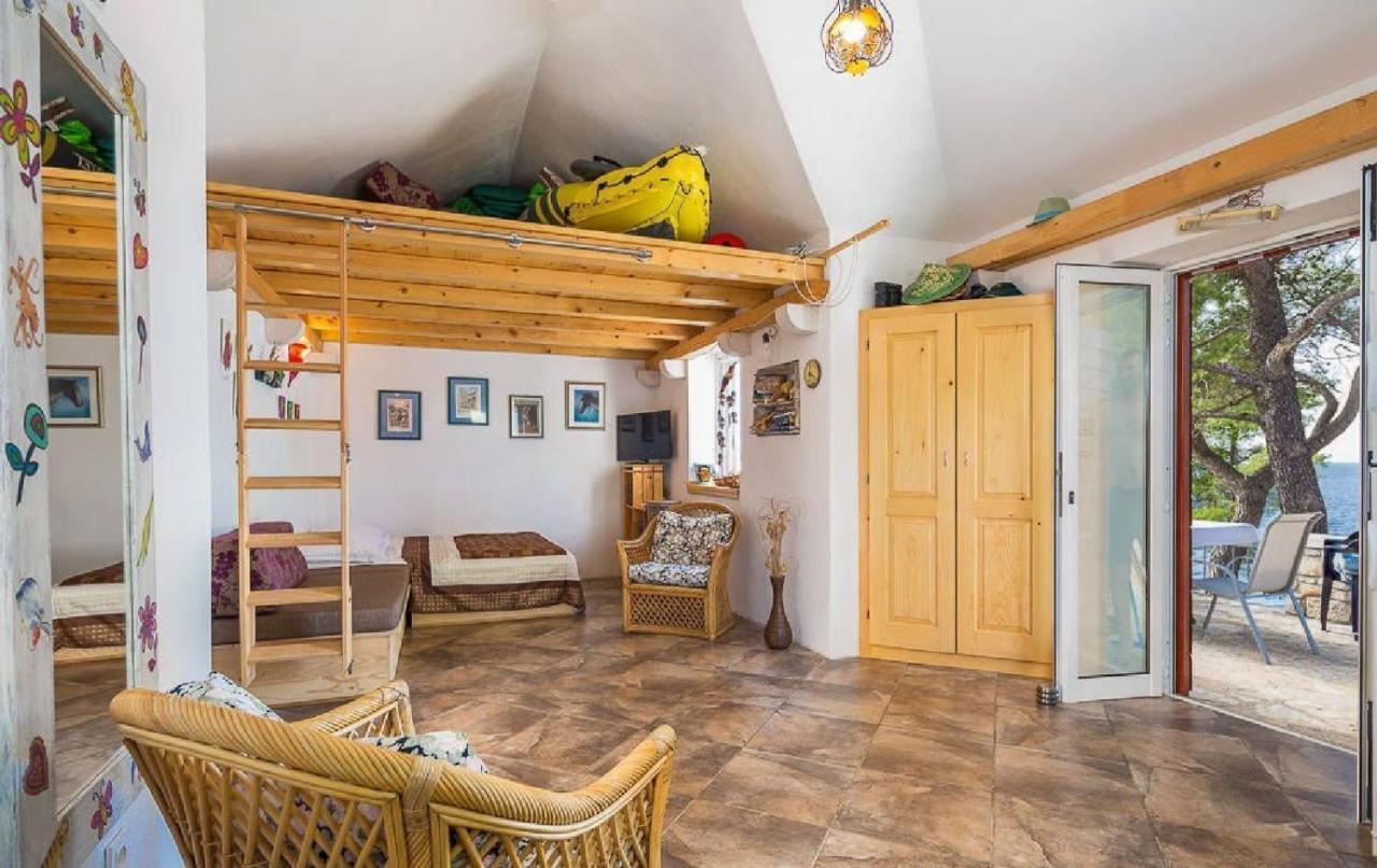 House Vesna Kupinova Villa Milna Kültér fotó