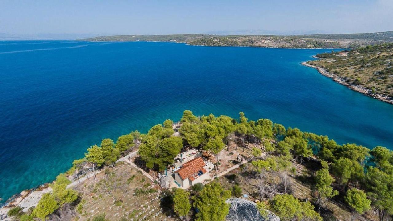 House Vesna Kupinova Villa Milna Kültér fotó